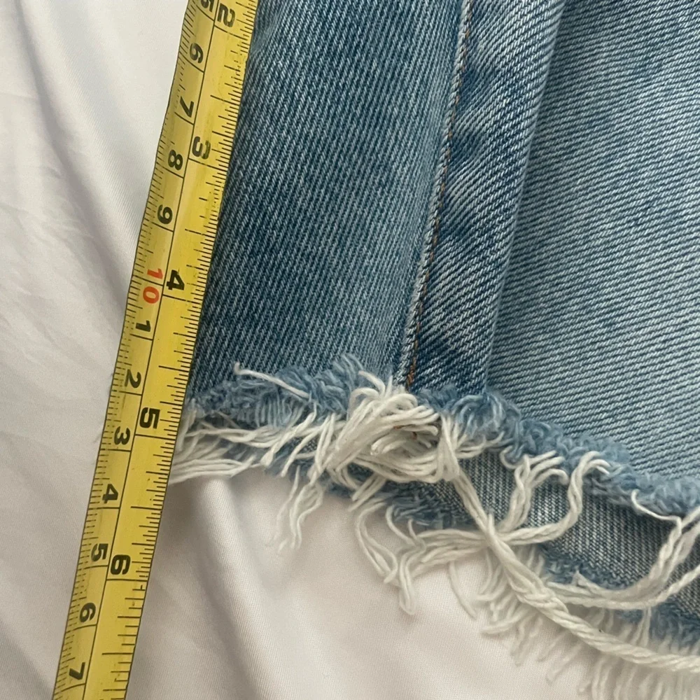 Madewell Relaxed Mid-Length Denim Distressed Shorts - Picture 7 of 7
